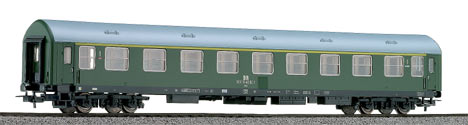 Passenger car 1st class type Y with black frame<br /><a href='images/pictures/Sachsenmodelle/74714.jpg' target='_blank'>Full size image</a>